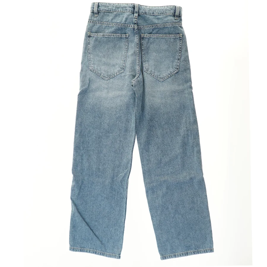 Løse jeans fra LMTD (str. 146)
