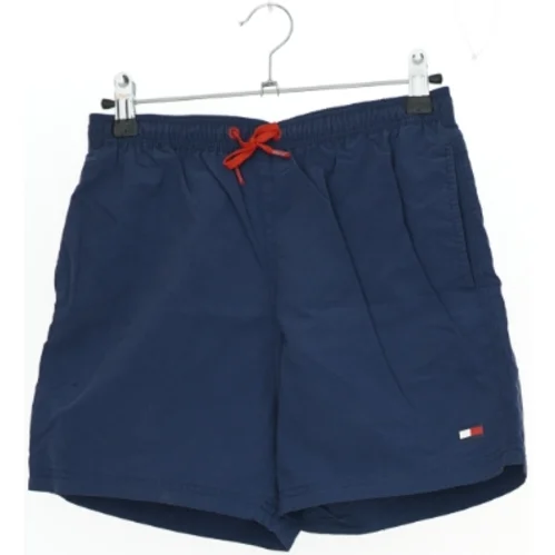 Blå badebukser med rød snor fra Tommy Hilfiger (str. 152)