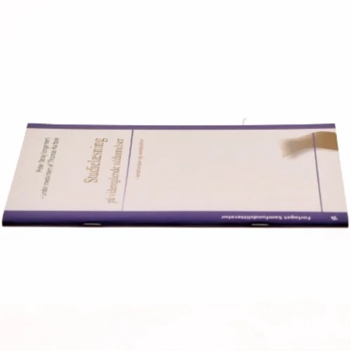 Studielæsning på videregående uddannelser : læsestrategier og læseteknikker (Bog)