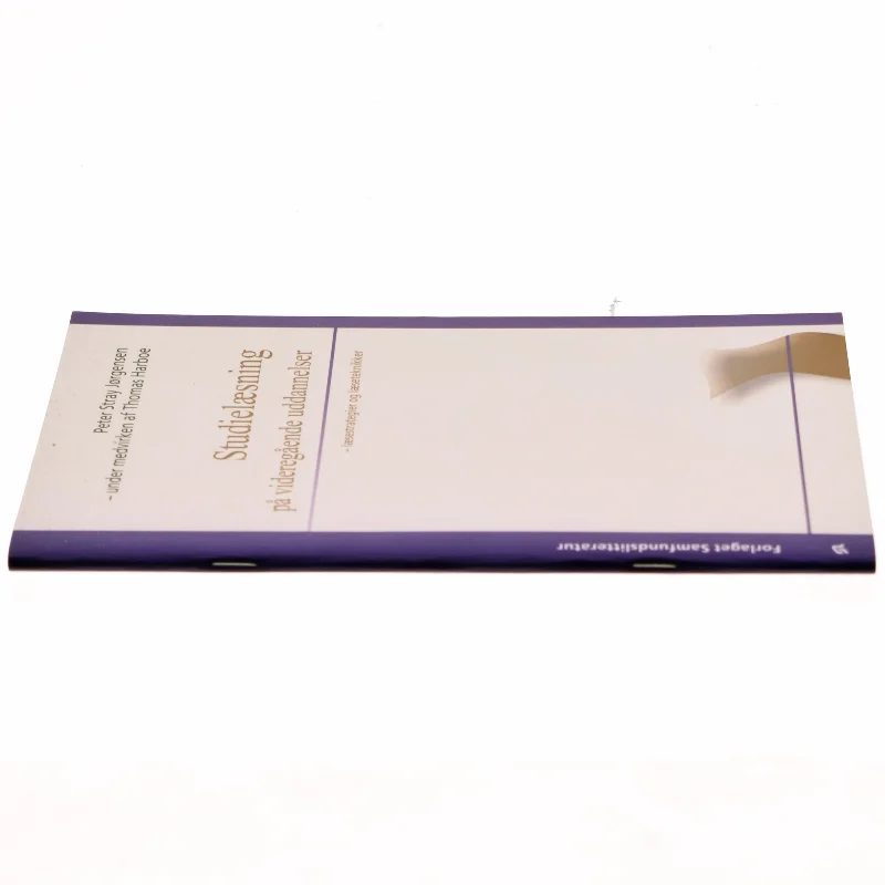 Studielæsning på videregående uddannelser : læsestrategier og læseteknikker (Bog)