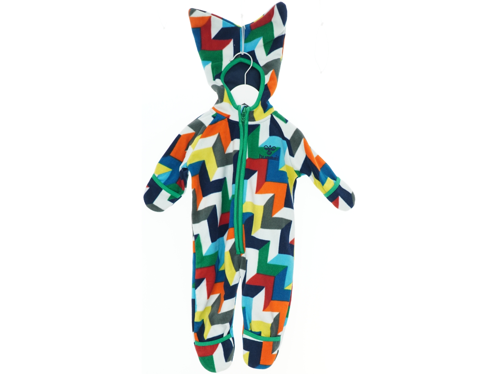 Farverig fleece heldragt fra Hummel (str. 62)