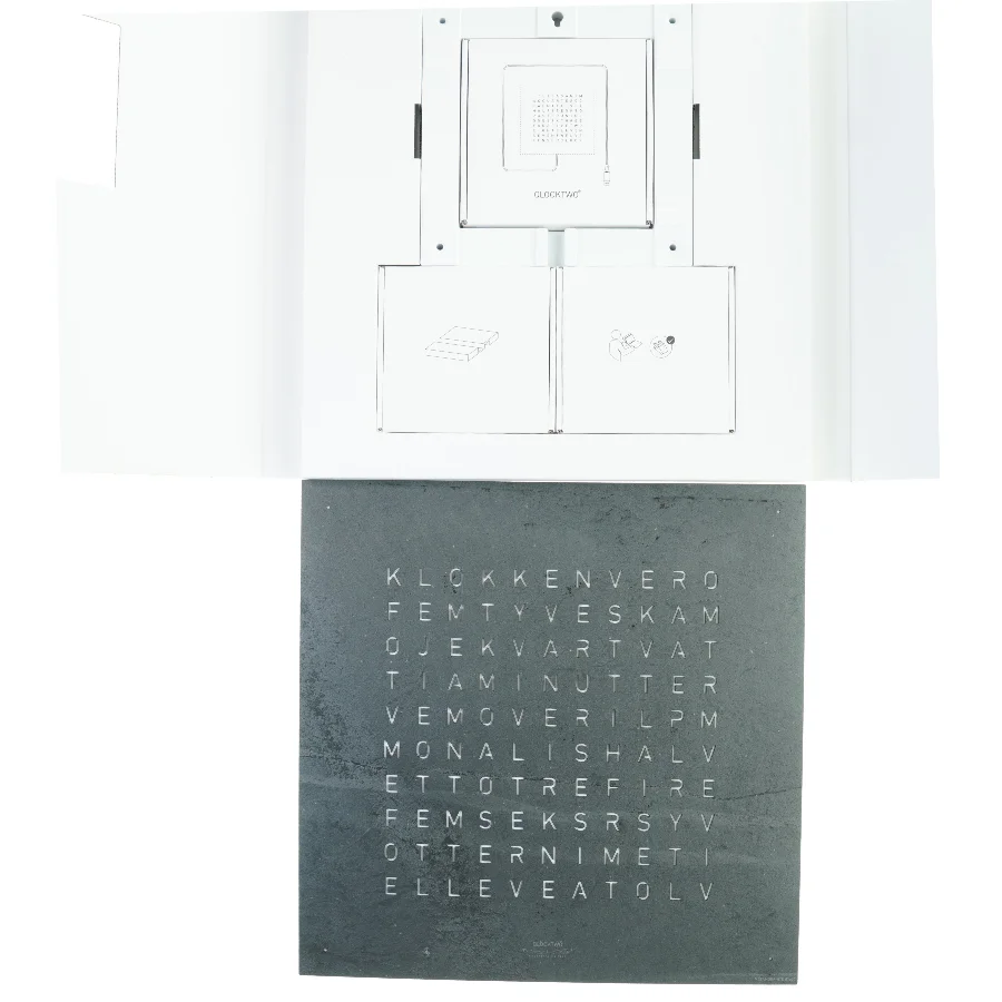Ur fra Qlocktwo (str. 49 x 9 cm)