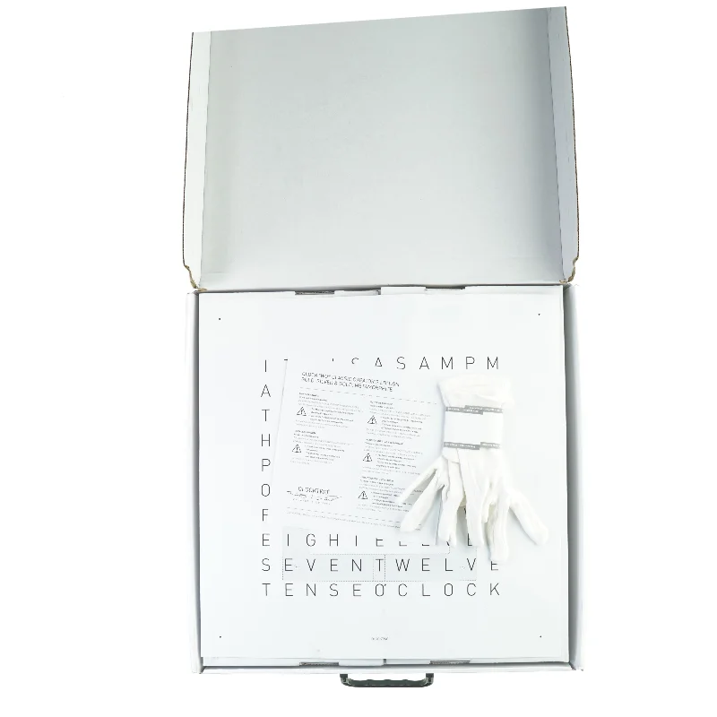 Ur fra Qlocktwo (str. 49 x 9 cm)