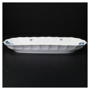 Royal Copenhagen Blå Blomst serveringsfad fra Royal Copenhagen (str. 36 x 14 cm)