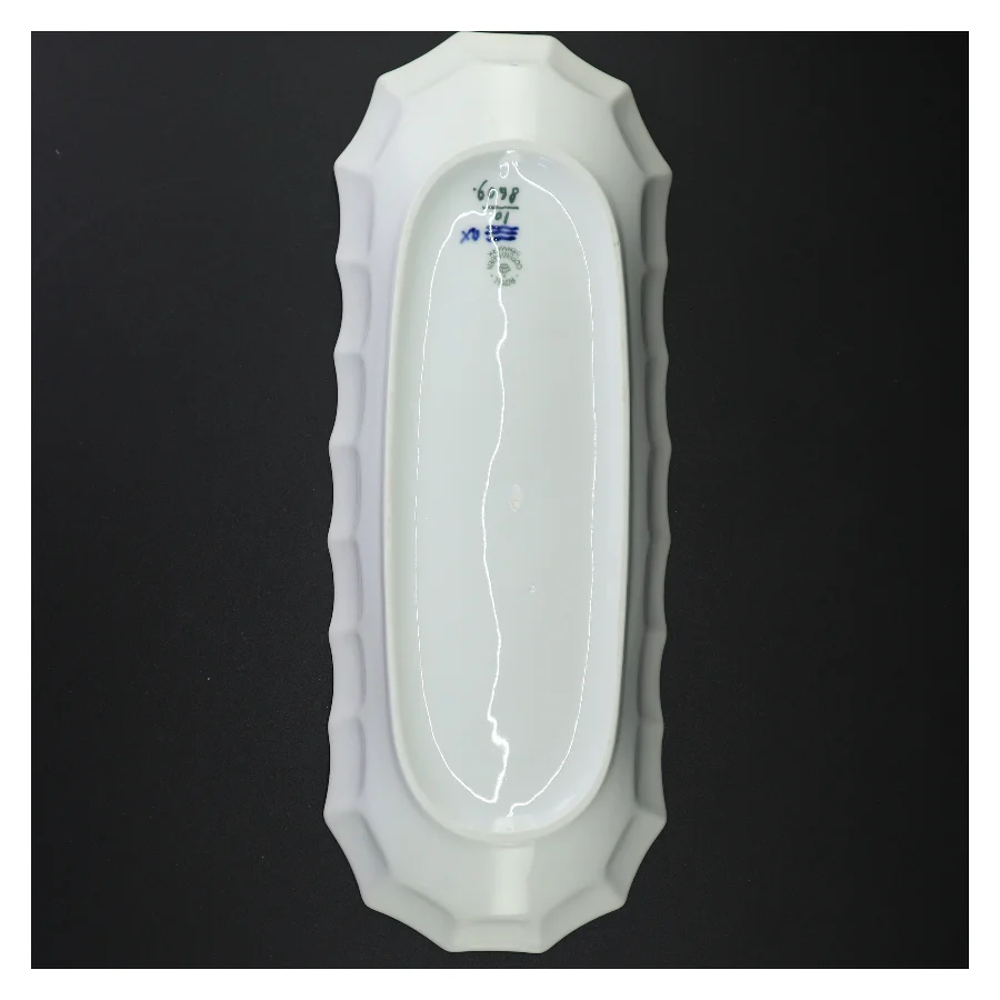 Royal Copenhagen Blå Blomst serveringsfad fra Royal Copenhagen (str. 36 x 14 cm)