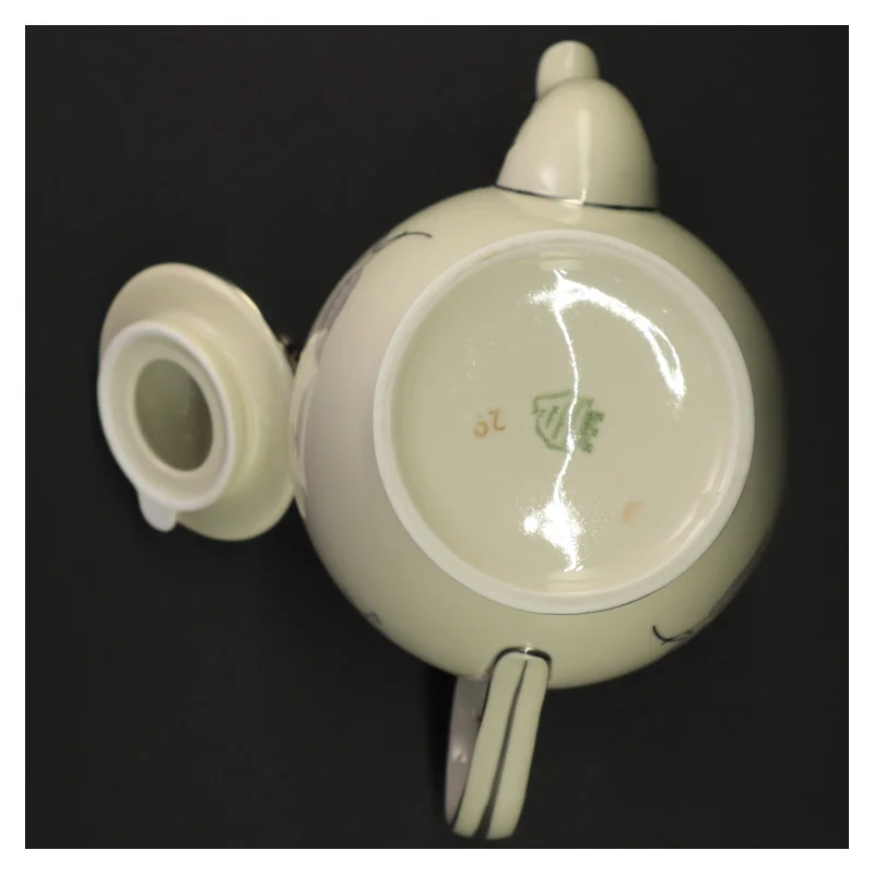 Kande med blomstermotiv og låg fra Københavns Porcellains Maleri (str. 21 x 13 cm)