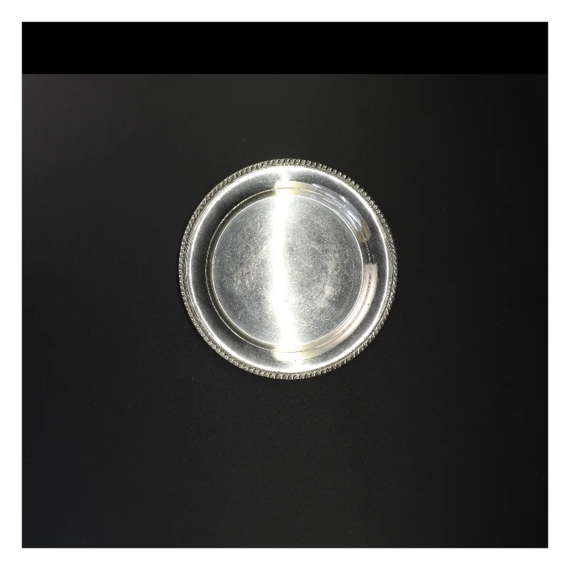 Sølvfarvet serveringsbakke (str. Diameter 19 cm)