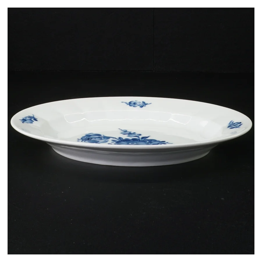 Blå blomst fad fra Royal Copenhagen (str. 25 x 20 cm)