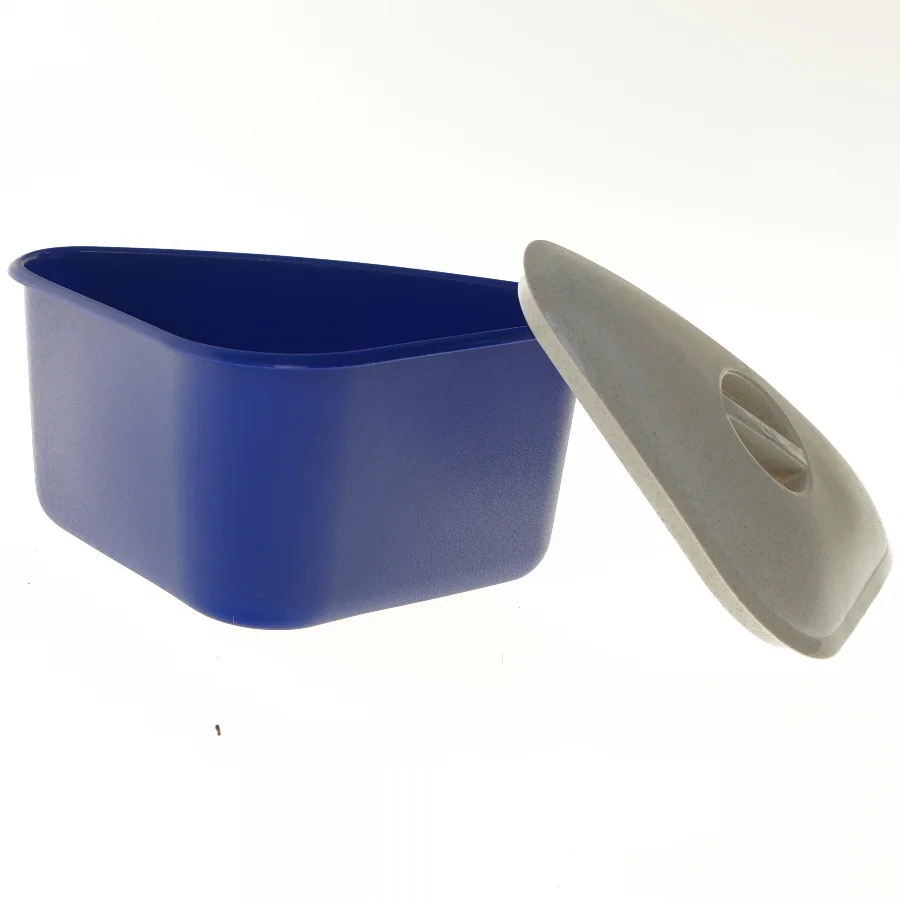 Beholder fra Tupperware (str. 25x16x15 cm)