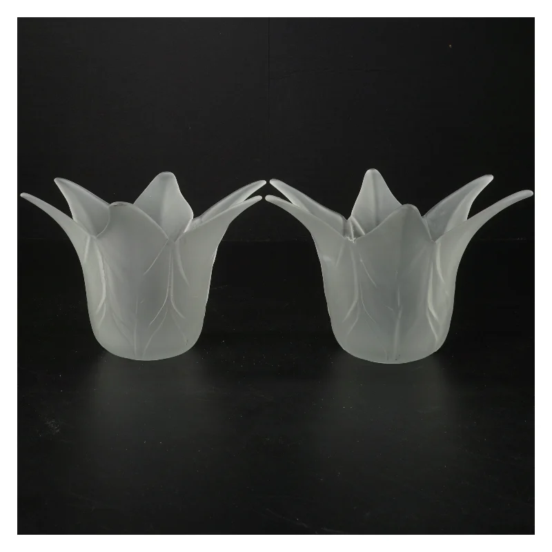 2 Lysestager i mat glas (str. Ø 11 cm)