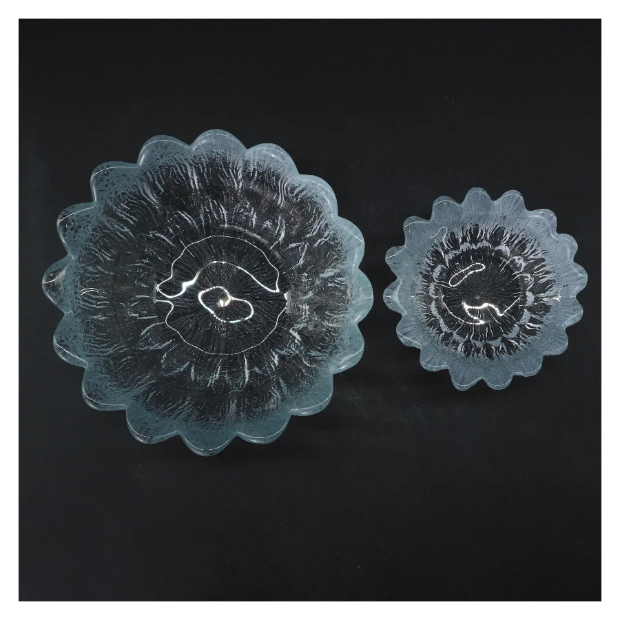  2 skåle i glas fra Holmegaard (str. Ø 17 & 10,5 cm)