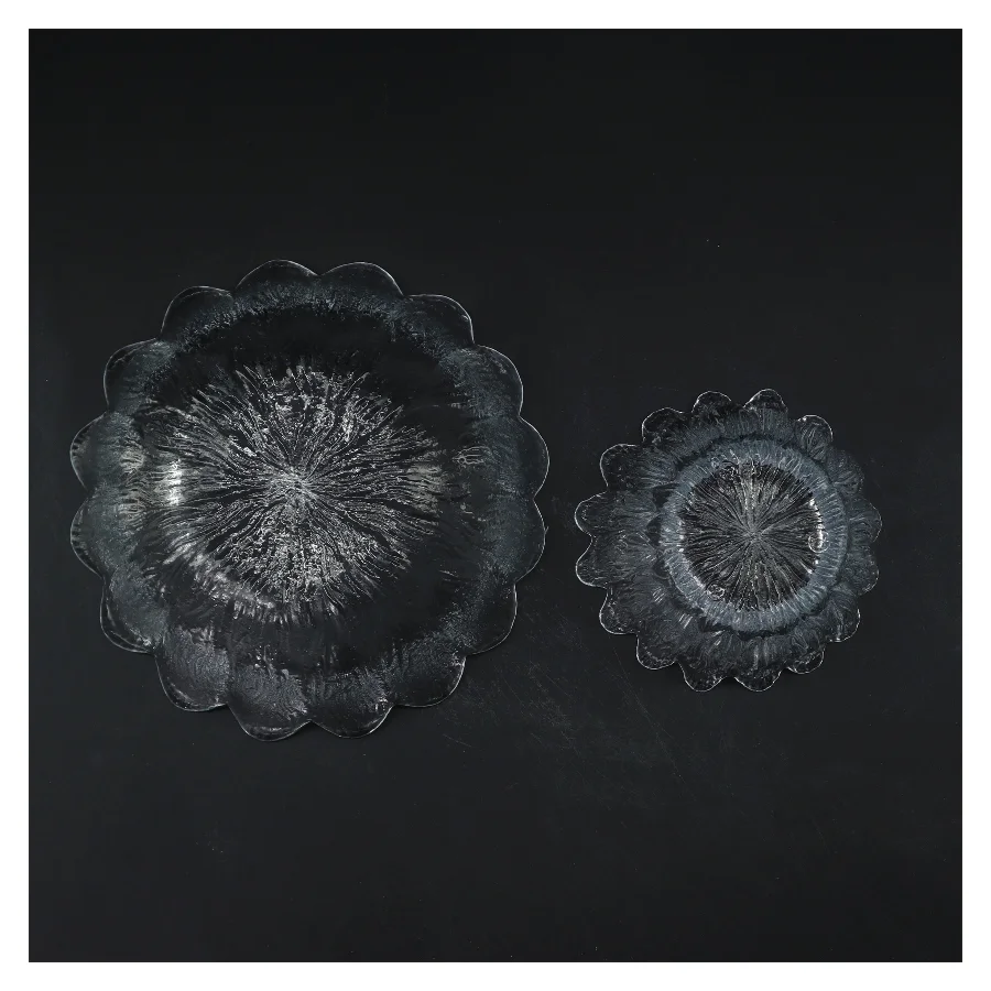  2 skåle i glas fra Holmegaard (str. Ø 17 & 10,5 cm)