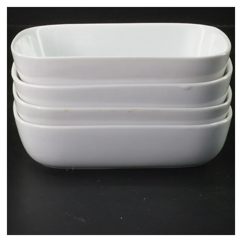 Rektangulære hvide fade/ skåle , 4 stk. (str. 4 stk 15x11 cm)