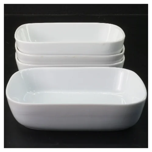 Rektangulære hvide fade/ skåle , 4 stk. (str. 4 stk 15x11 cm)