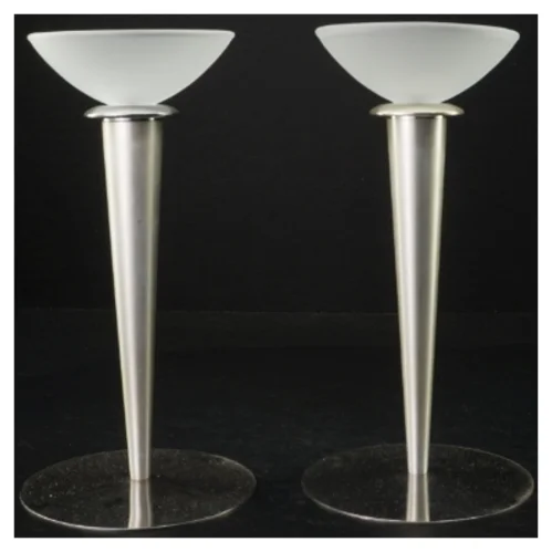 Sæt af lysestager  fra menu (str. 22 cm. 11,5 cm i diameter)