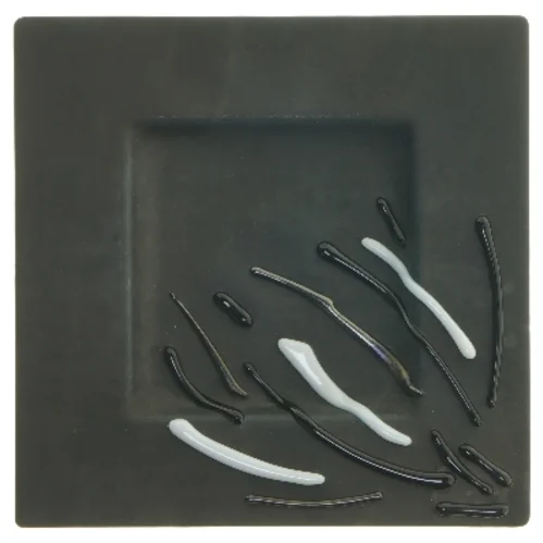 Dekorativ firkantet fad (str. 24,5x24,5 cm)