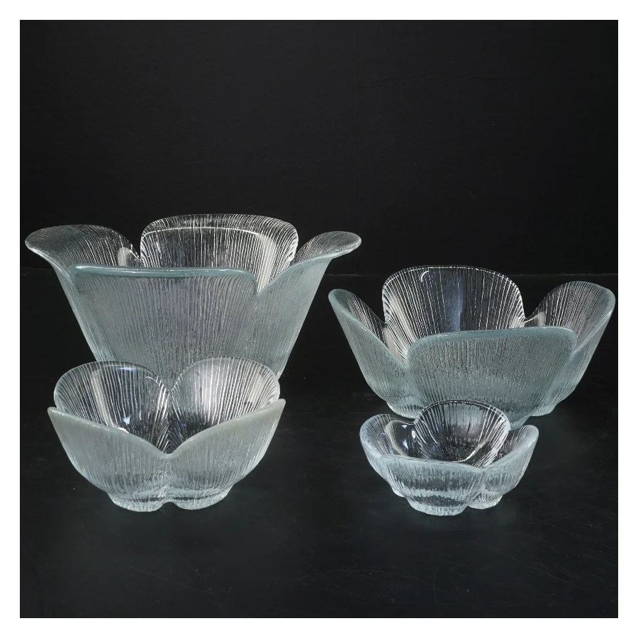 Fire glasskåle (str. Ø 21x10& ø17x7&ø12x5&ø8x3 cm)
