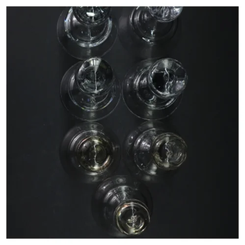 Glas klokker (str. H. 15,5 cm. ø. 8,5 cm)