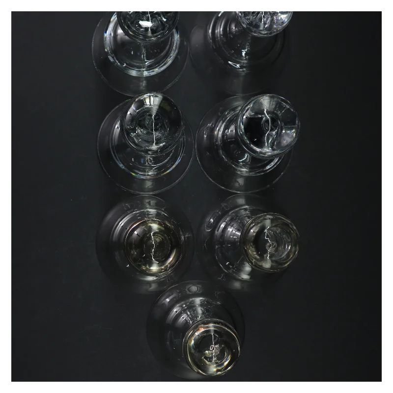 Glas klokker (str. H. 15,5 cm. ø. 8,5 cm)