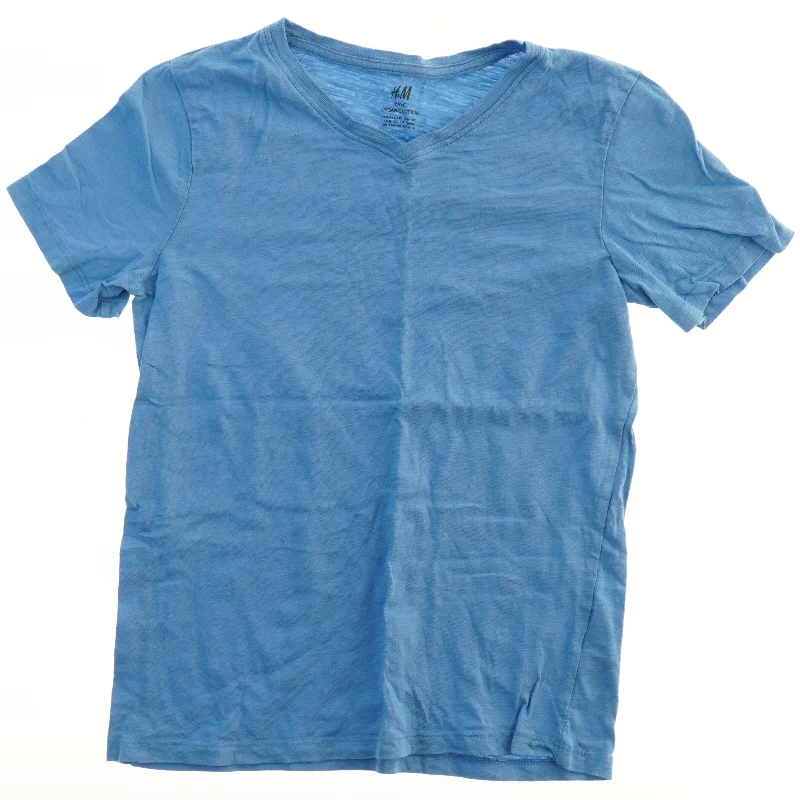 V-hals T-shirt fra H&M (str. 134)