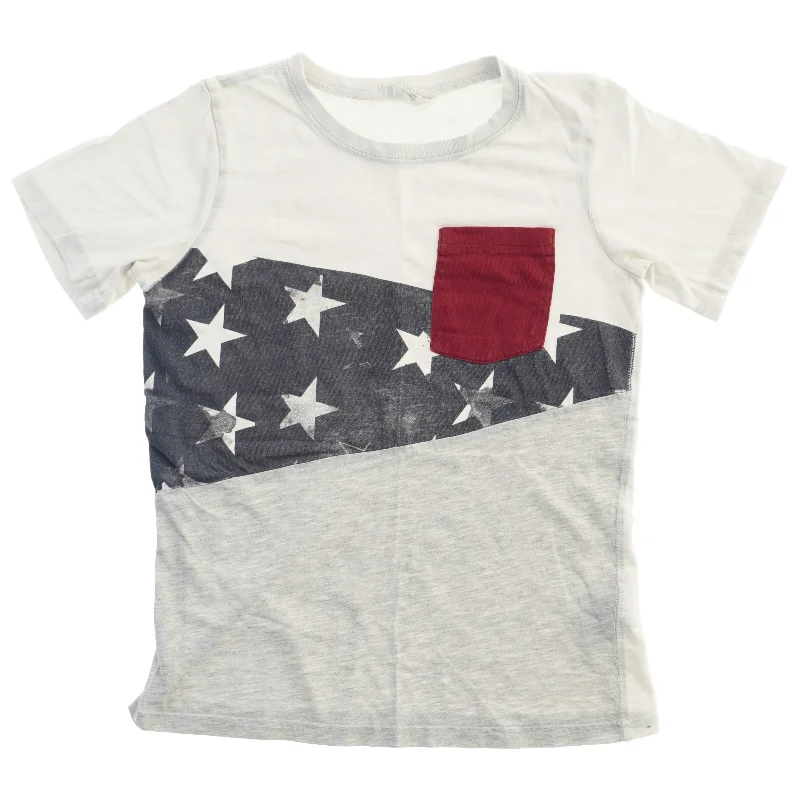 T-shirt med stjernemønster og brystlomme fra H&M (str. 134)