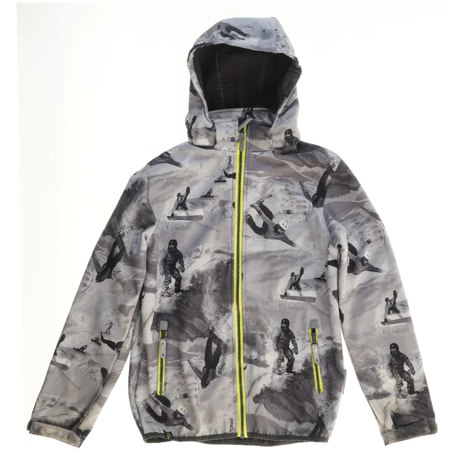 Softshelljakke med snowboardmotiv fra Base Camp (str. 152)