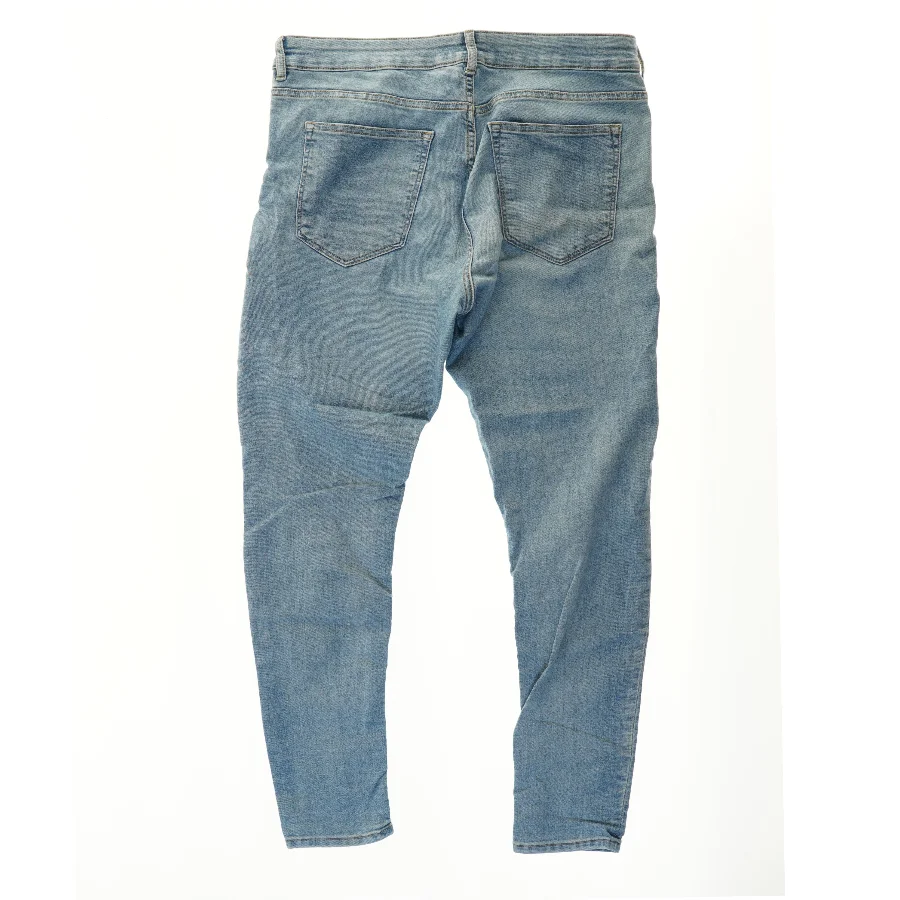 Jeans fra Divided (str. 176)