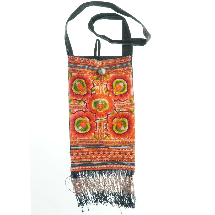 Broderet skuldertaske med frynser (str. 40x23 cm)