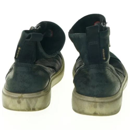 Sko fra Ecco (str. 29)