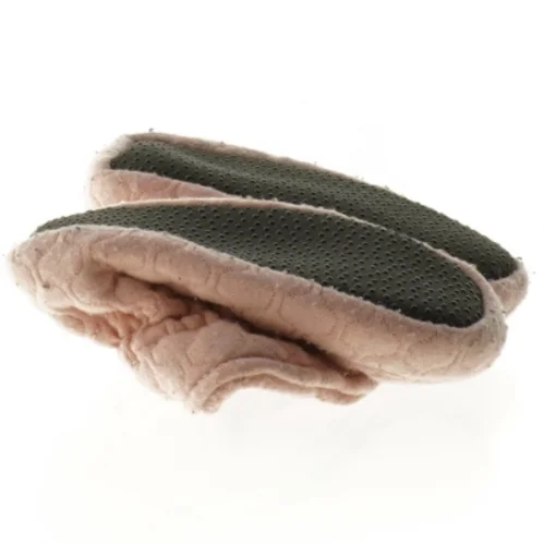 Sutsko i lyserød (str. 22-23)