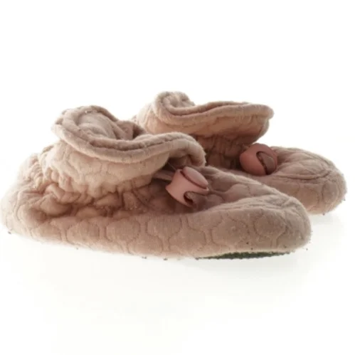 Sutsko i lyserød (str. 22-23)