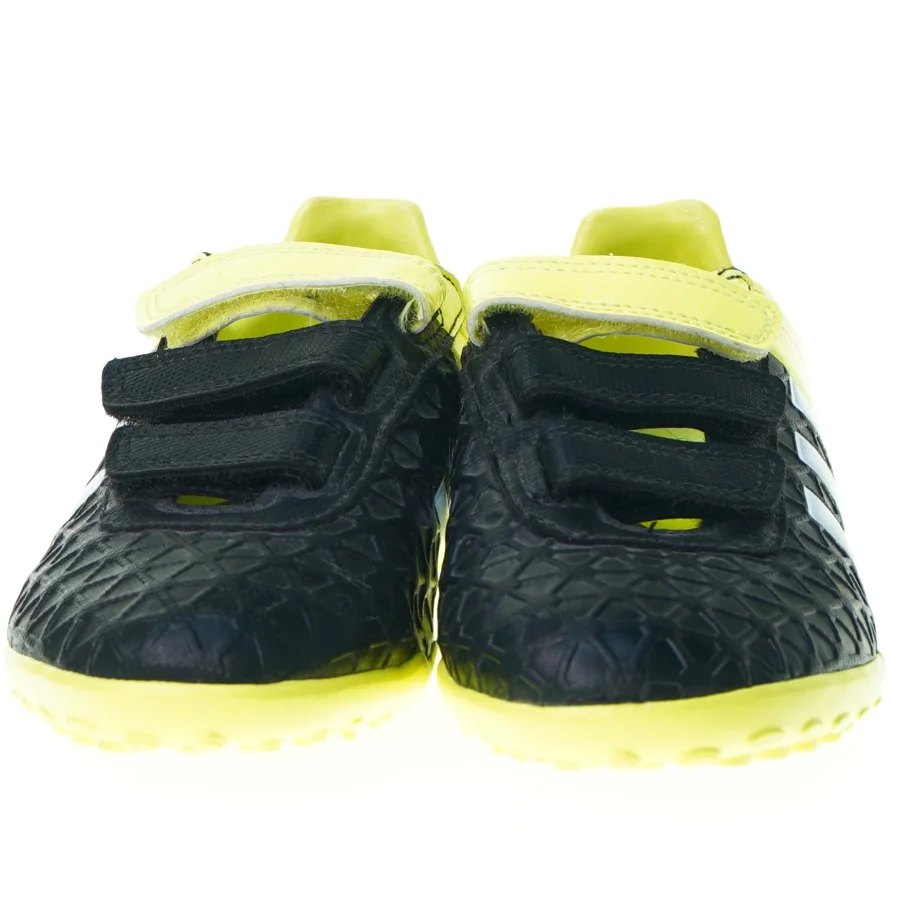 Sko fra Adidas (str. 35)