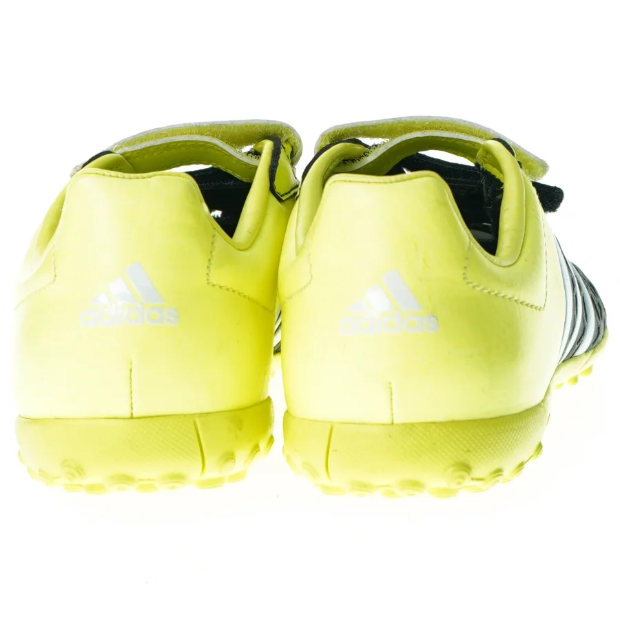 Sko fra Adidas (str. 35)