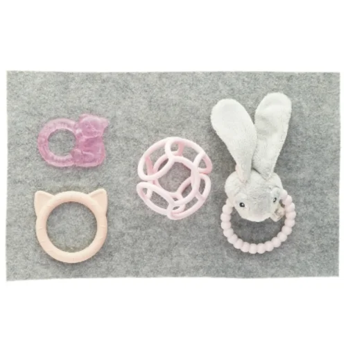 Babylegetøj (str. 10 x 10 og 9 x 7cm)