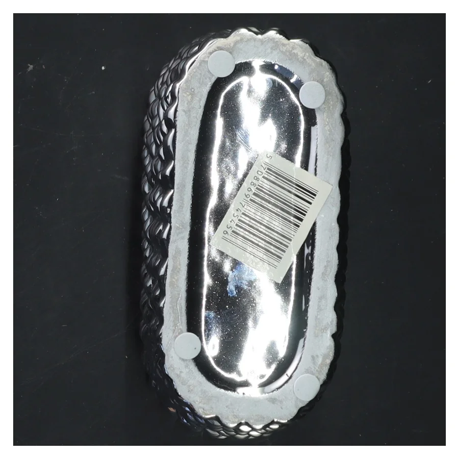 Sølvfarvet rektangulær vase (str. 14x7 cm)