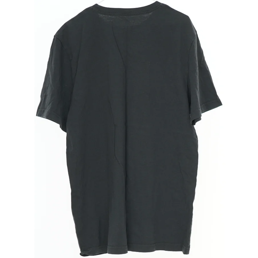 Basketball T-shirt fra H&M (str. 158)