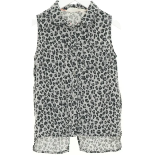 Top fra H&M (str. 140 cm)