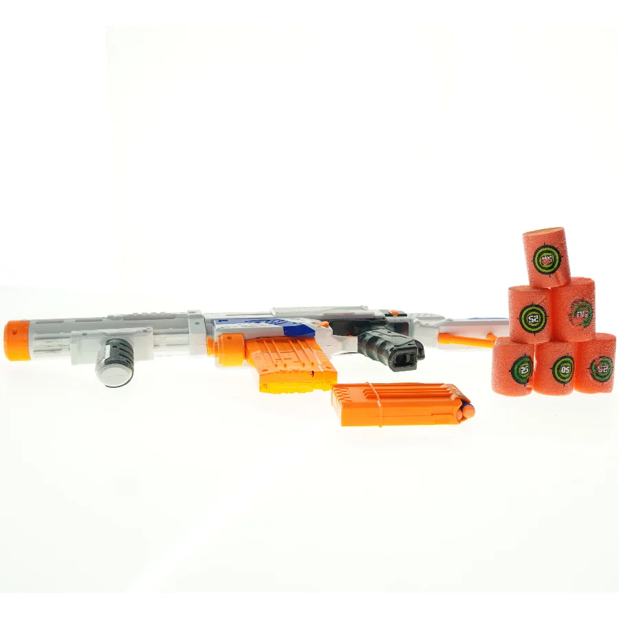 Legetøjsblaster med skumpile fra Nerf (str. 65 x 24 cm)