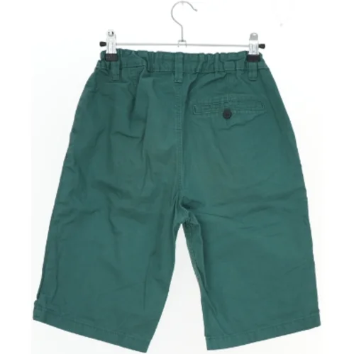 Grønne shorts fra H&M (str. 164)