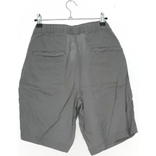 Shorts fra H&M (str. 176 cm)