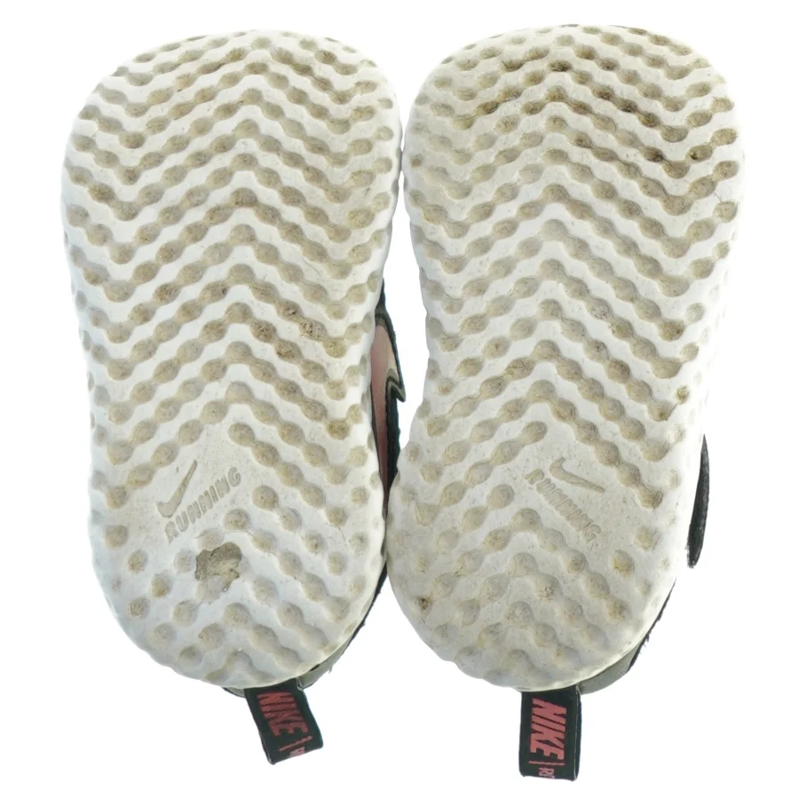 Sorte sneakers med velcro til børn fra Nike (str. 21)
