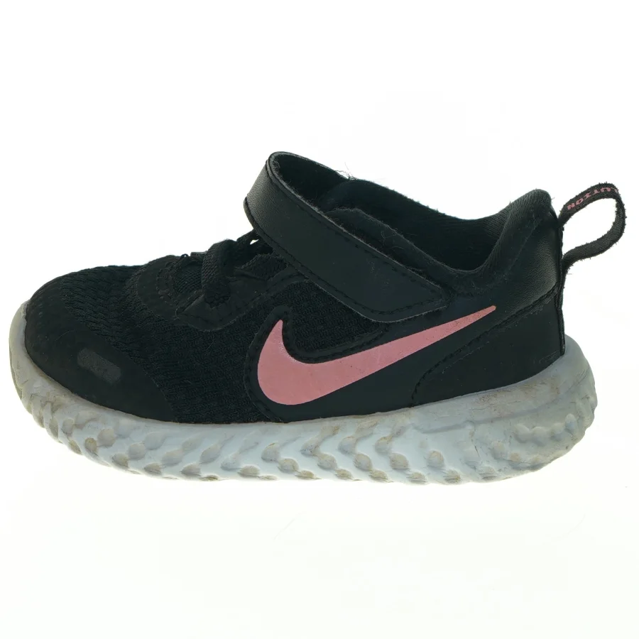 Sorte sneakers med velcro til børn fra Nike (str. 21)