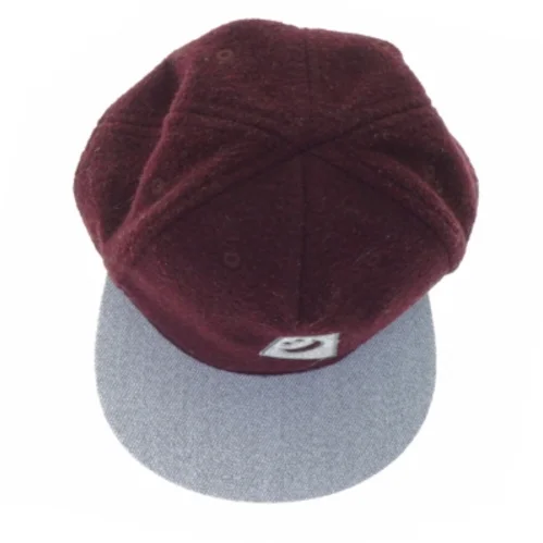 Kasket fra H&M (str. 74)