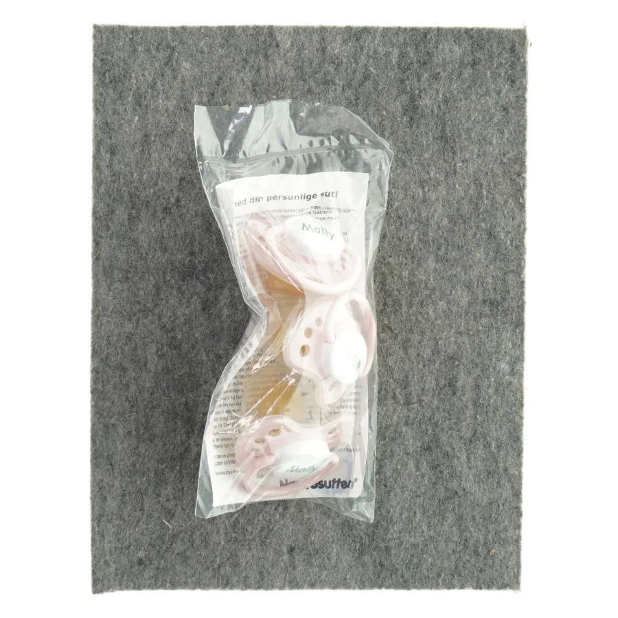 Sutter 3 stk. med navnet Molly fra Navnesutten (str. 15 XW 9)