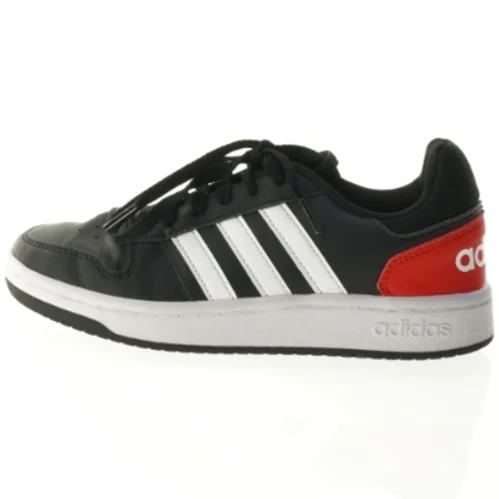 Sko fra Adidas (str. 36 og 2 tredje del)