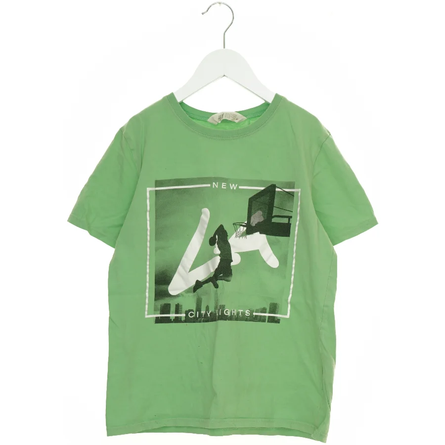 T-Shirt fra H&M (str. 152 cm)