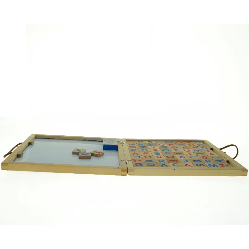 Bogstavtavle med bogstavsbrikker (str. 30 x 30 cm)