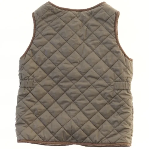 Quiltet vest med knapper (str. 98)