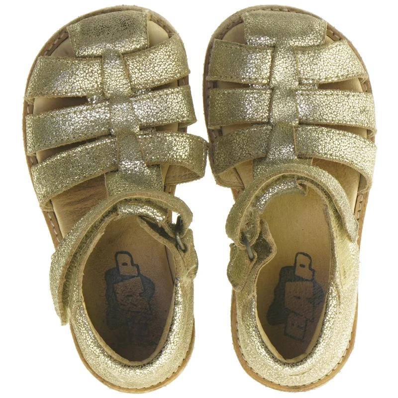 Sandaler fra Rap (str. 25)