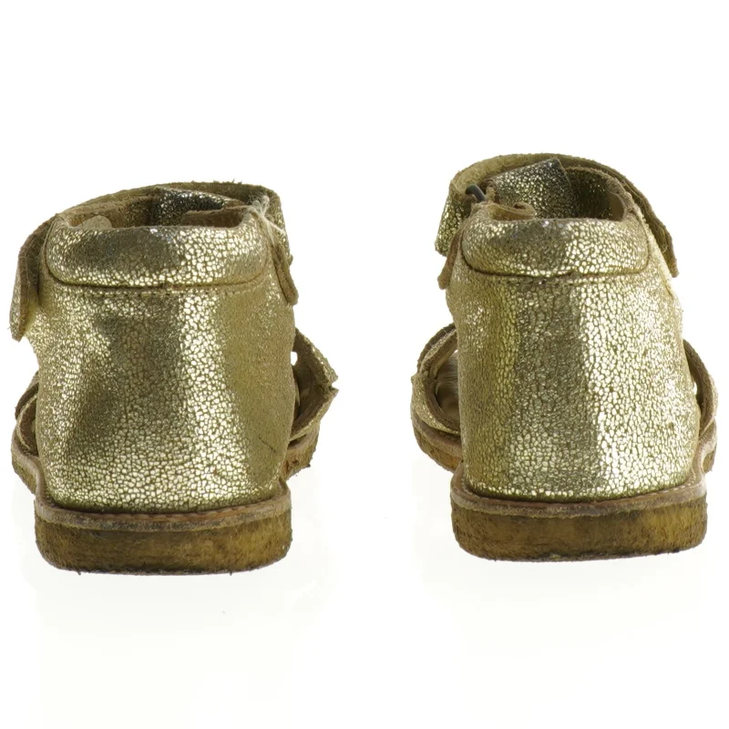 Sandaler fra Rap (str. 25)